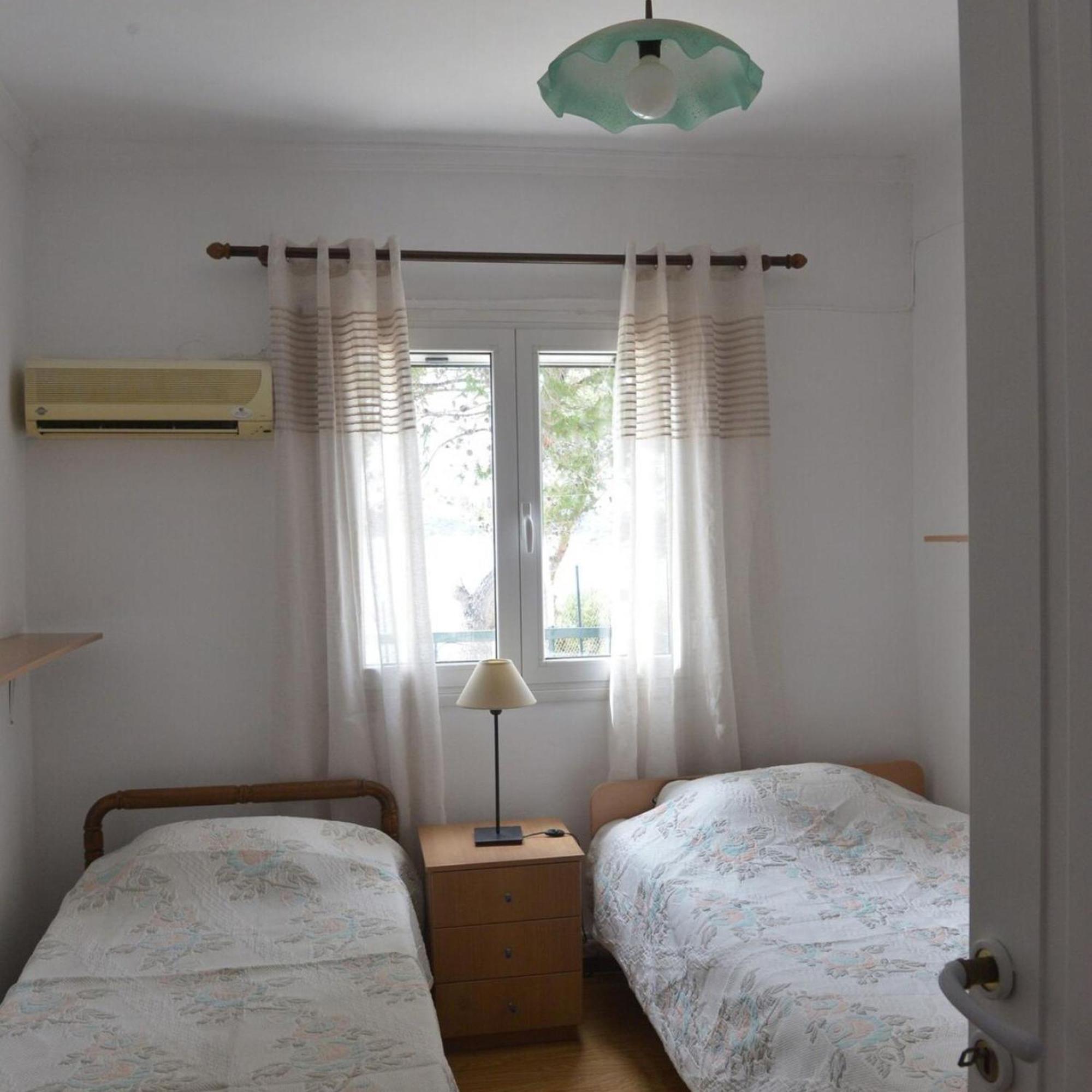Salamis Beachfront House ภายนอก รูปภาพ