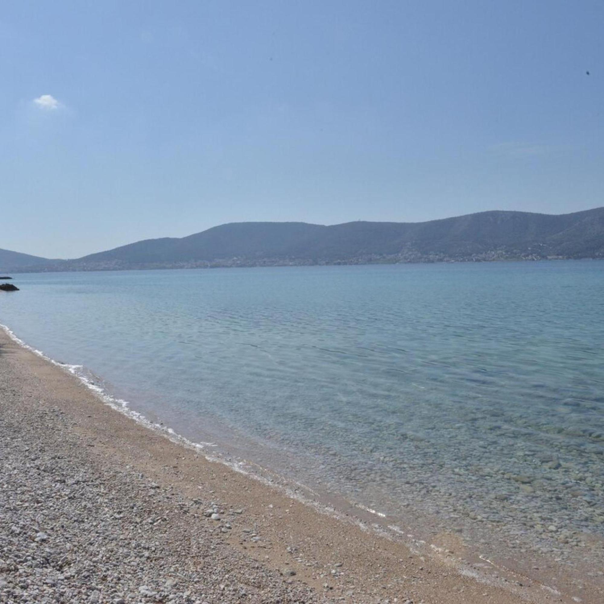 Salamis Beachfront House ภายนอก รูปภาพ